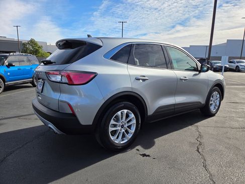 Certified 2022 Ford Escape SE image 6