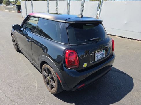Used 2024 MINI Cooper SE FWD image 3