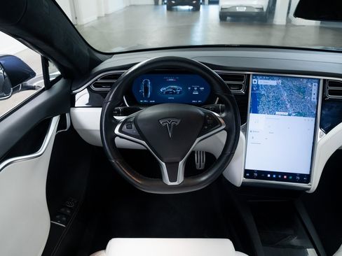 Used 2017 Tesla Model S P100D image 12