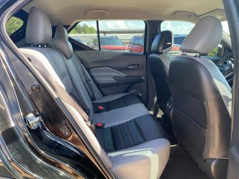 Used 2023 Nissan Kicks SR w/ SR Premium Package FWD image 10