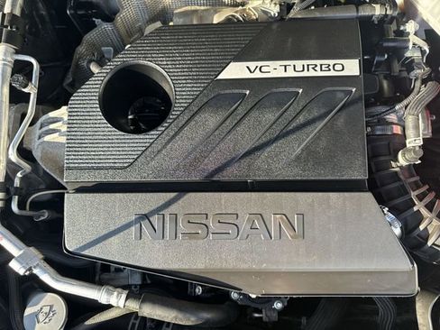 Used 2023 Nissan Rogue S AWD/4WD image 29