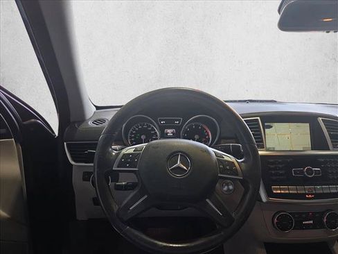 Used 2016 Mercedes-Benz GL 450 4MATIC image 13