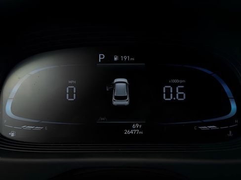 Used 2024 Hyundai Venue Limited FWD image 24