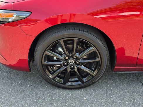 Certified 2025 MAZDA MAZDA3 s Sport FWD image 8