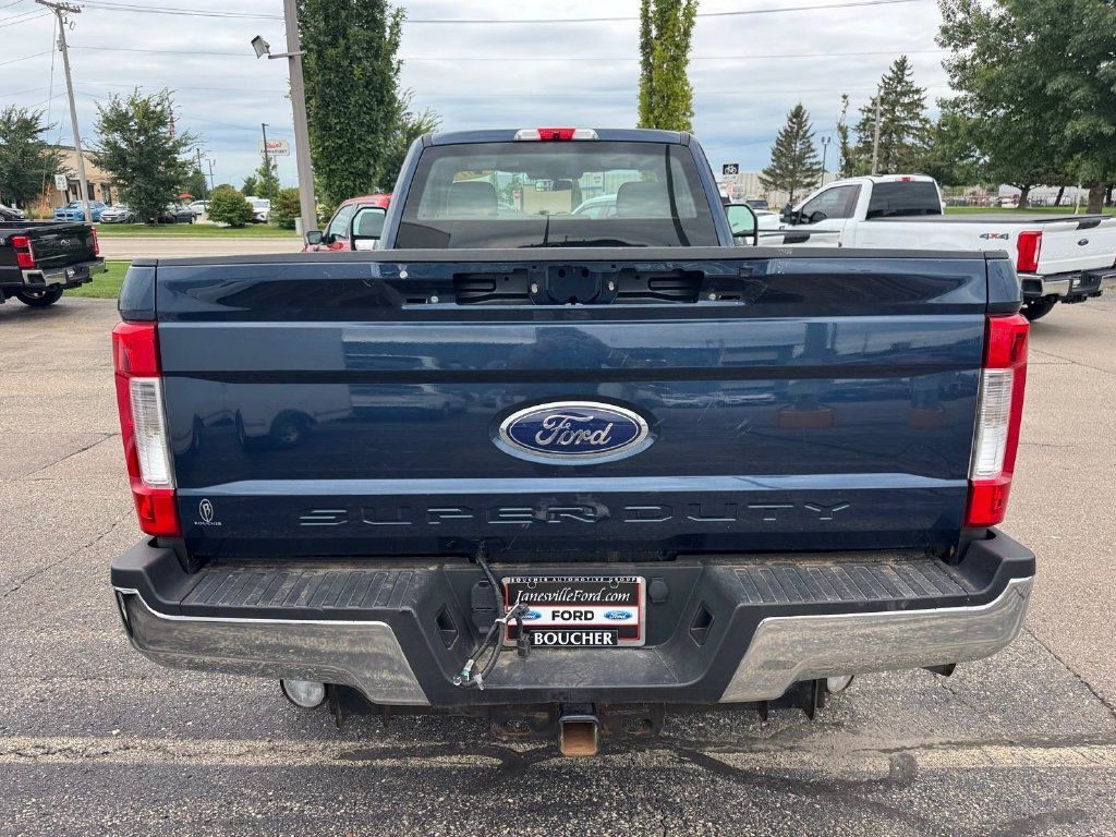Used 2019 Ford F350 XL w/ STX Appearance Package AWD/4WD image 4