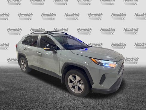 Used 2022 Toyota RAV4 XLE w/ Convenience Package image 13