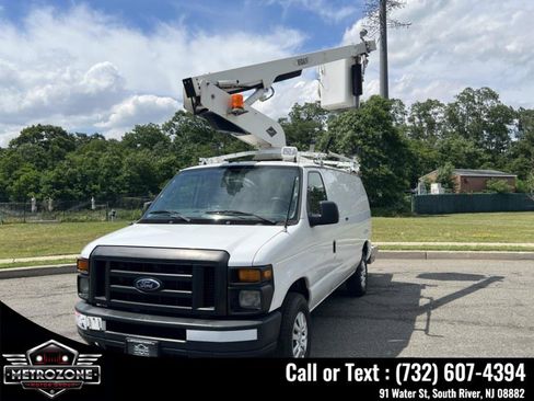 Used 2012 Ford E-350 and Econoline 350 Super Duty w/ PWR Group RWD image 11