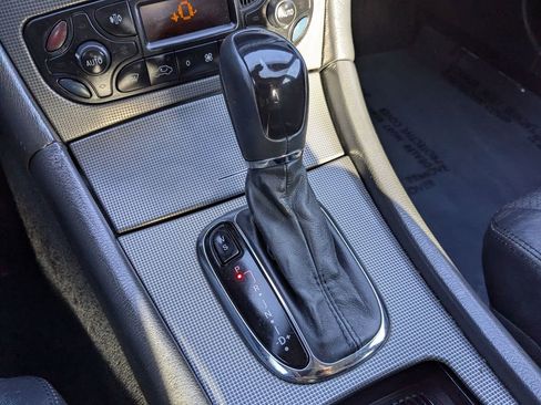 Used 2001 Mercedes-Benz C 320 Sedan image 22