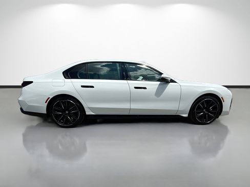 New 2026 BMW 760i xDrive w/ Executive Package AWD/4WD image 2