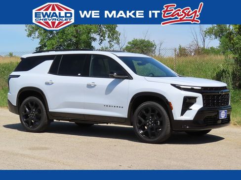 New 2026 Chevrolet Traverse RS w/ LPO, Floor Liner Package AWD/4WD image 1