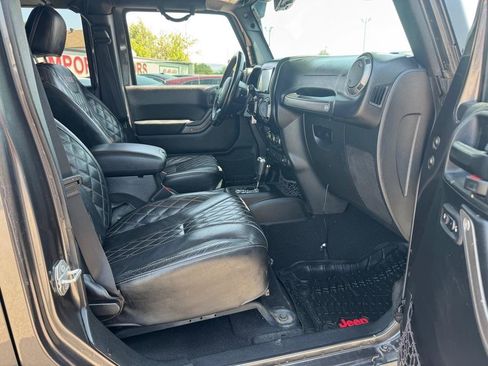 Used 2017 Jeep Wrangler Unlimited Sport w/ Quick Order Package 24S AWD/4WD image 13