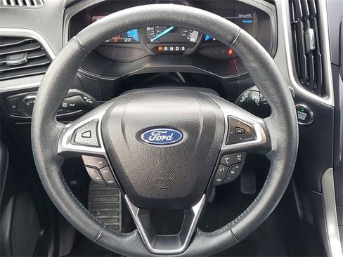 Used 2022 Ford Edge SEL w/ Convenience Package image 29