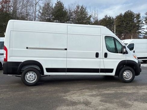 Used 2023 RAM ProMaster 2500 image 8