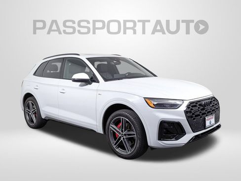 Used 2024 Audi Q5 e Premium Plus w/ Premium Plus Package AWD/4WD image 9