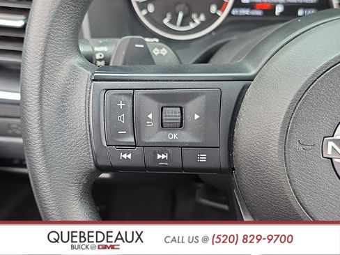 Used 2022 Nissan Rogue S FWD image 14