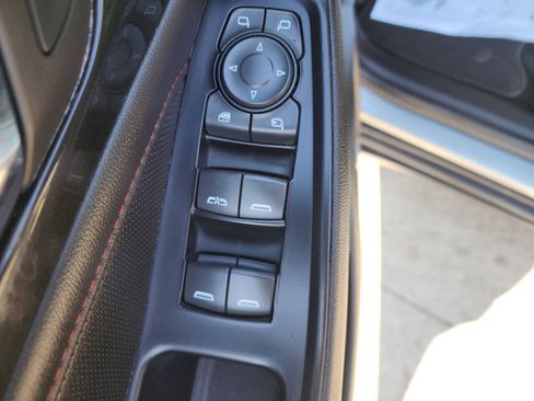 Used 2023 Chevrolet Traverse RS AWD/4WD image 34