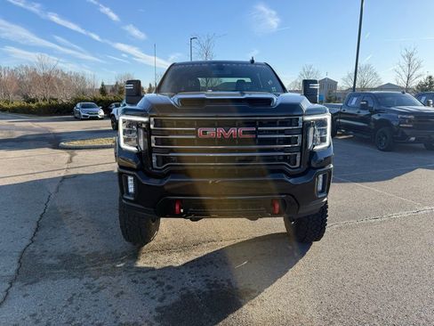 Used 2022 GMC Sierra 3500 AT4 image 2