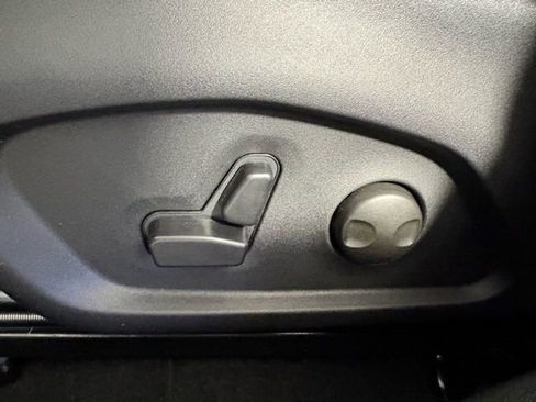 New 2026 Jeep Compass Limited image 23