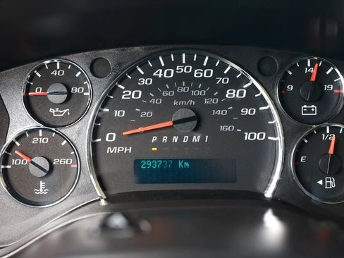 Used 2017 Chevrolet Express 2500 Extended RWD image 37