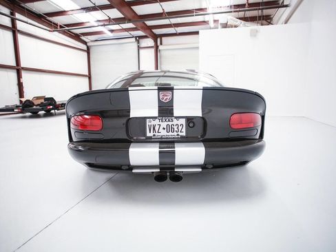Used 2000 Dodge Viper GTS image 9