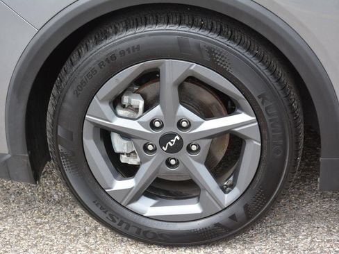 Used 2025 Kia K4 FWD image 30