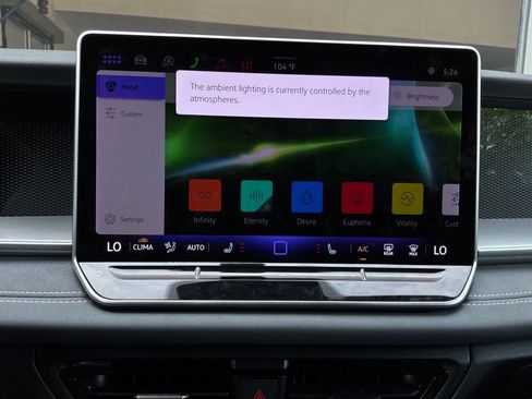 Used 2026 Volkswagen Tiguan SE FWD image 29