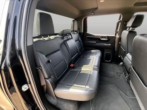 Used 2025 GMC Sierra 1500 SLT AWD/4WD image 20