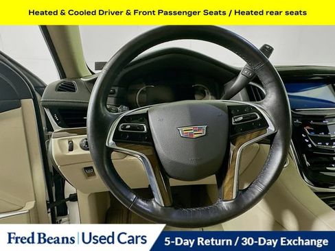 Used 2020 Cadillac Escalade Premium Luxury AWD/4WD image 17
