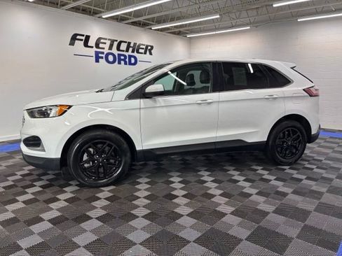 Used 2024 Ford Edge SEL AWD/4WD image 3