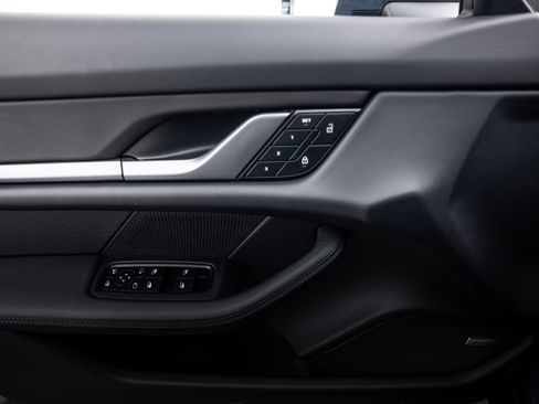 New 2026 Porsche Taycan image 16