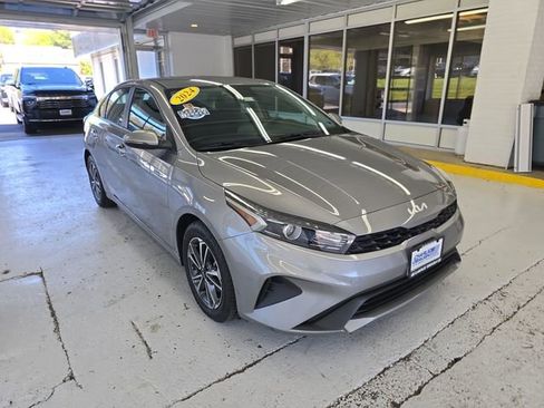 Certified 2024 Kia Forte LXS w/ LXS Technology Package FWD image 7