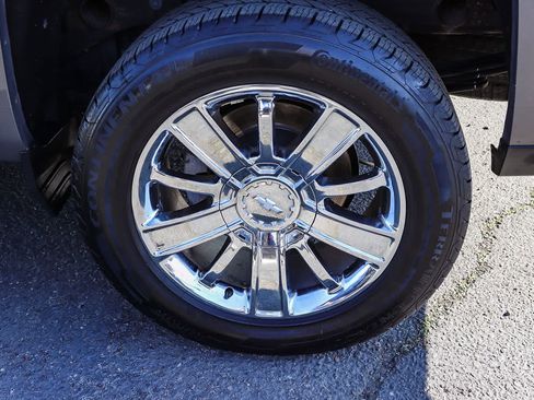 Used 2017 Chevrolet Silverado 1500 High Country image 12