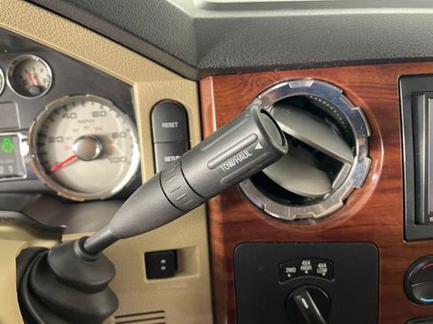 Used 2008 Ford F250 4x4 Crew Cab Super Duty image 8