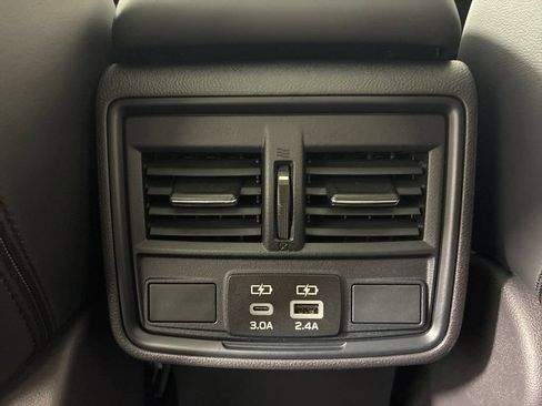 Used 2026 Subaru Forester Premium AWD/4WD image 28