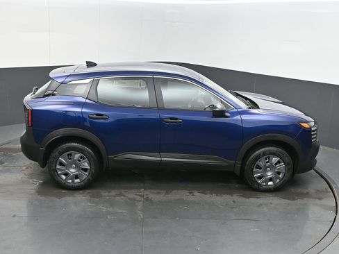 New 2026 Nissan Kicks S image 37