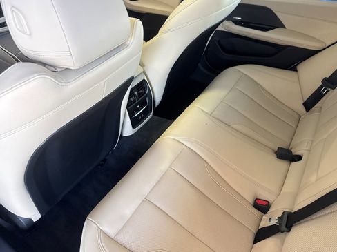 Used 2025 BMW i4 eDrive40 w/ Premium Package RWD image 27