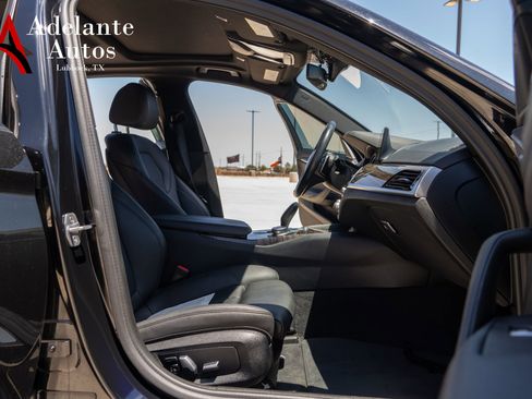 Used 2019 BMW 530e w/ Convenience Package RWD image 12