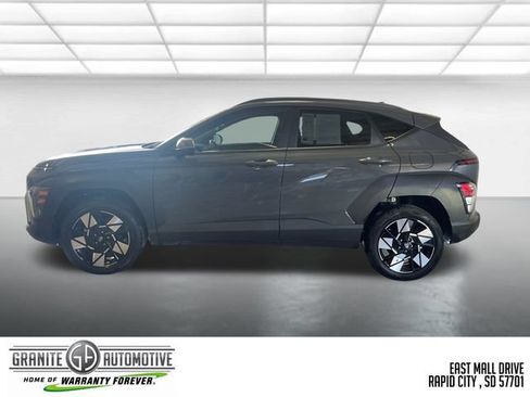 Used 2025 Hyundai Kona SEL AWD/4WD image 2