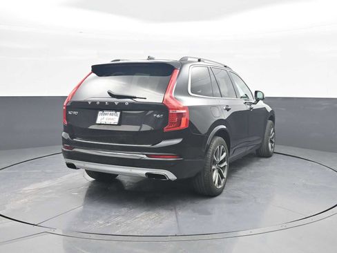 Used 2018 Volvo XC90 T6 Momentum w/ Convenience Package image 7