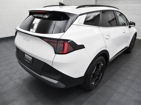 New 2026 Kia Sportage EX w/ EX Panorama Roof Package image 9