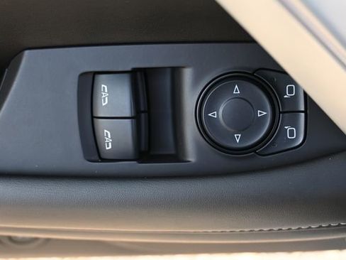 Used 2016 Chevrolet Camaro SS image 11