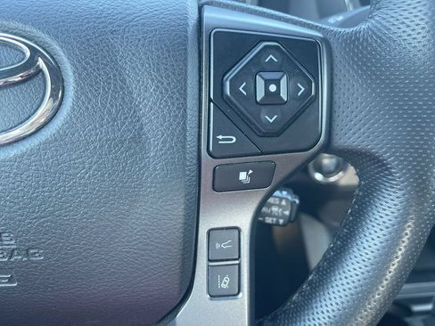 Used 2023 Toyota Tacoma TRD Off-Road AWD/4WD image 20