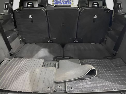 Used 2018 Volvo XC90 T6 Momentum w/ Convenience Package image 28