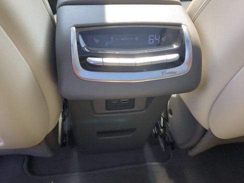 Certified 2021 Cadillac XT6 Premium Luxury AWD/4WD image 22