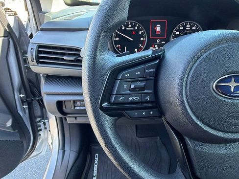 Used 2025 Subaru Crosstrek 2.0i Premium image 27