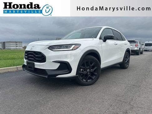 Used 2025 Honda HR-V Sport image 1