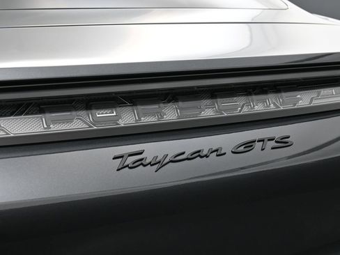 New 2026 Porsche Taycan GTS image 14