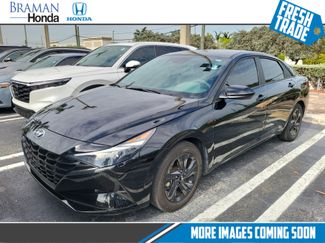 Used 2023 Hyundai Elantra Blue FWD video 1