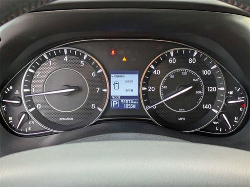 Used 2020 Nissan Armada Platinum w/ Platinum Reserve Package image 32