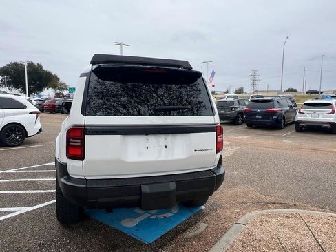 Used 2025 Toyota Land Cruiser 1958 image 4